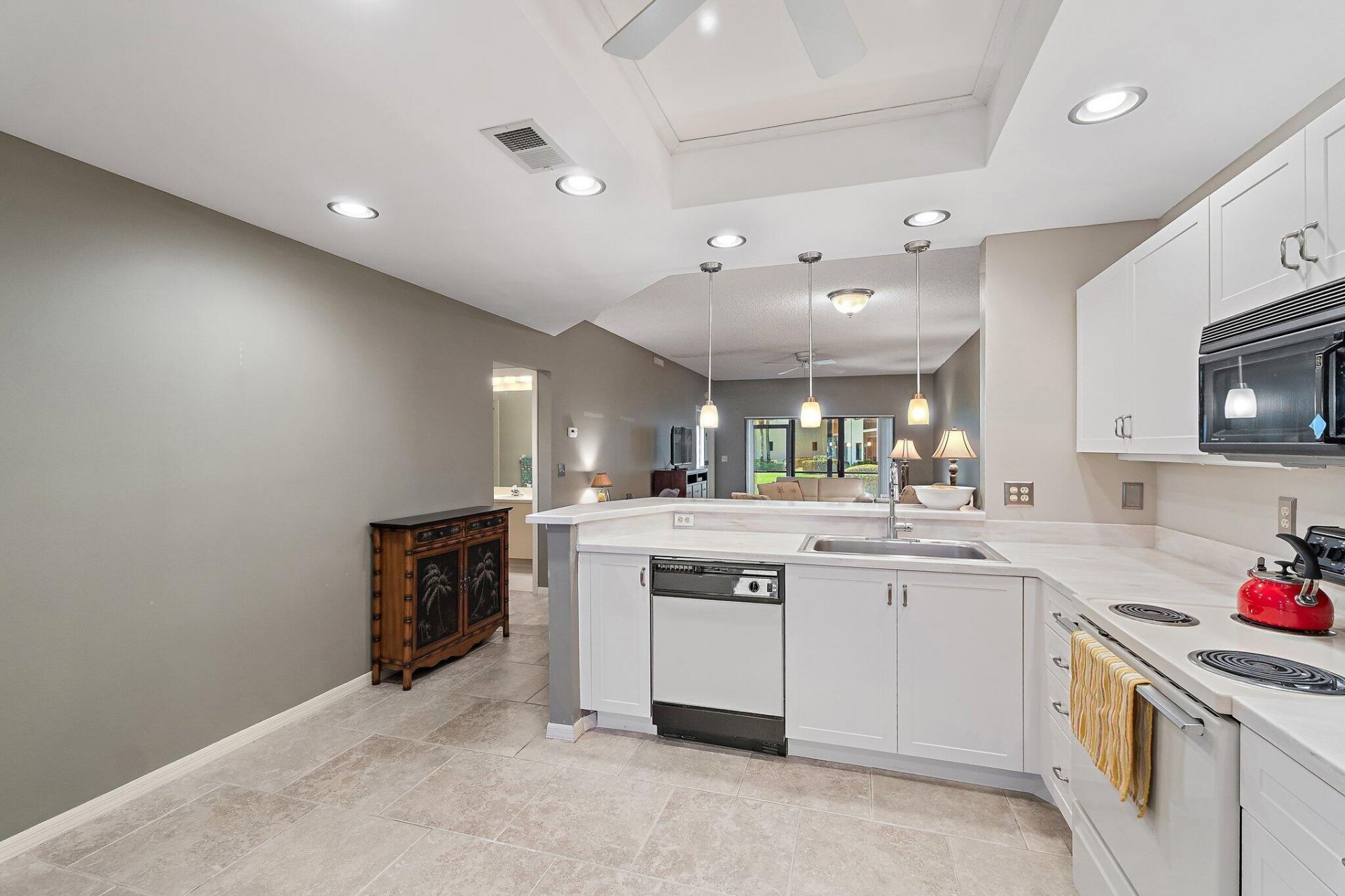 6503 SE Williamsburg Drive, Unit 104, Hobe Sound, FL 33455 Photo
