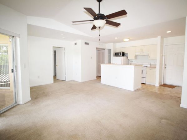 4823 Via Palm Lakes, Unit 1315, West Palm Beach, FL 33417