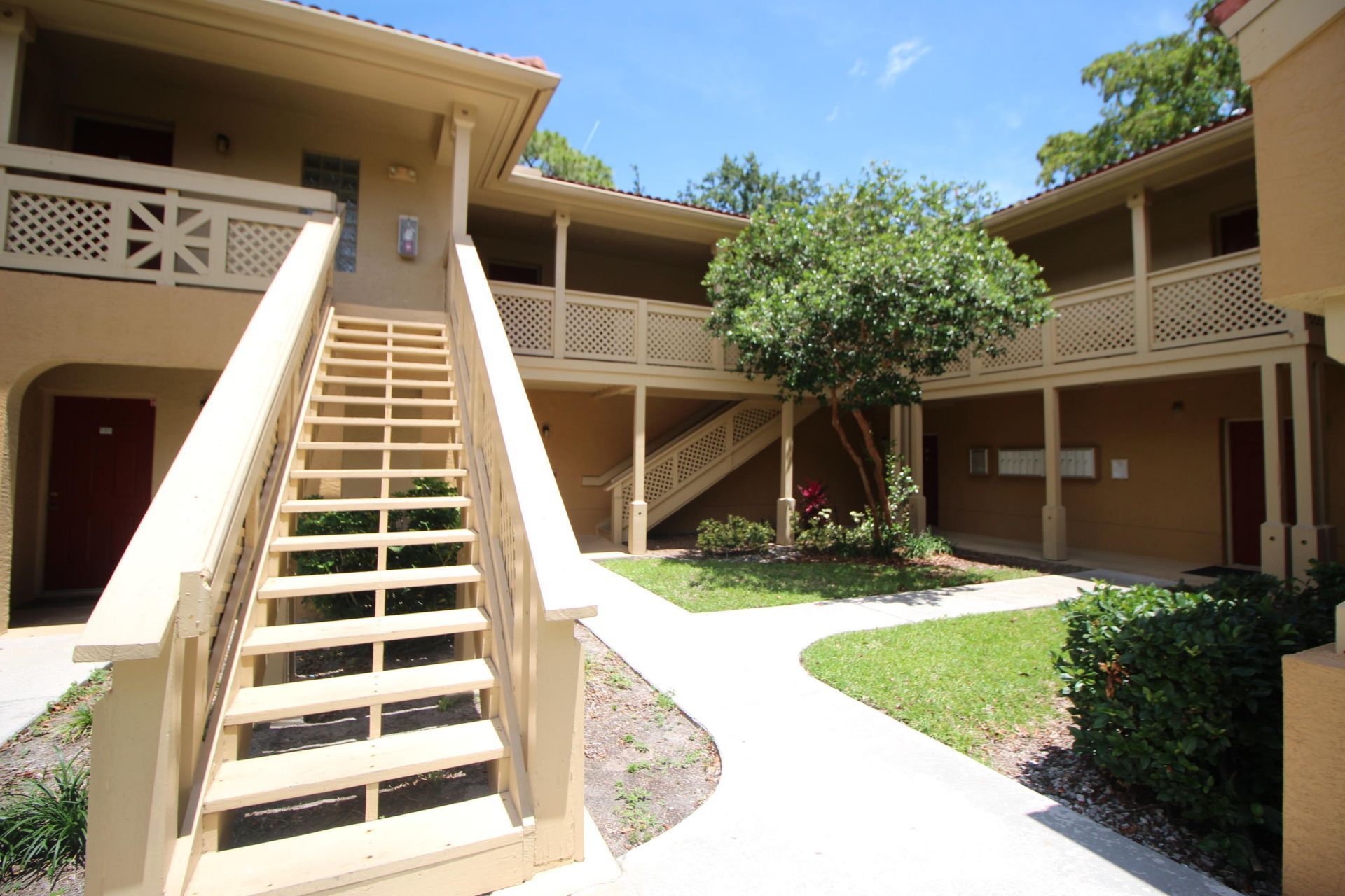 4823 Via Palm Lakes, Unit 1315, West Palm Beach, FL 33417 Photo
