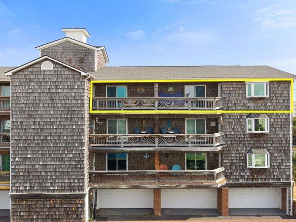 306 Lake Park Boulevard S, Unit 302, Carolina Beach, NC 28428