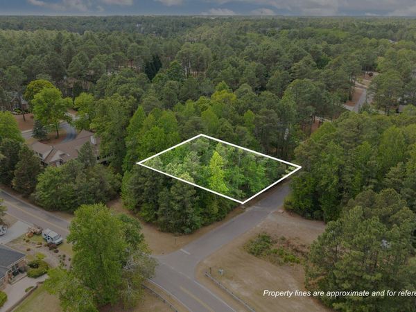 22 Aronimink Lane , Pinehurst, NC 28374