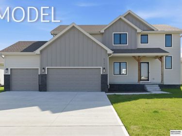 5731 Kestrel Parkway , Elkhorn, NE 68022