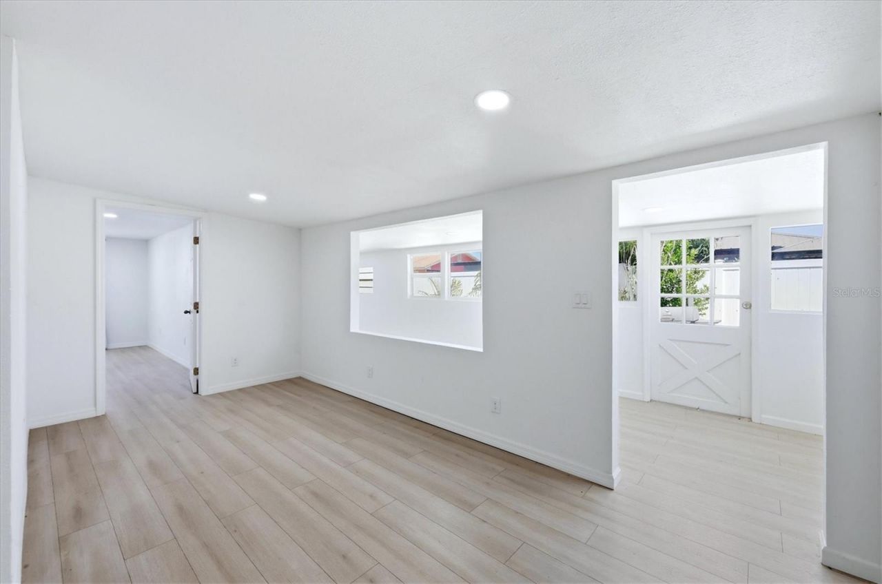 2901 Poplar Street , Sarasota, FL 34237 Photo