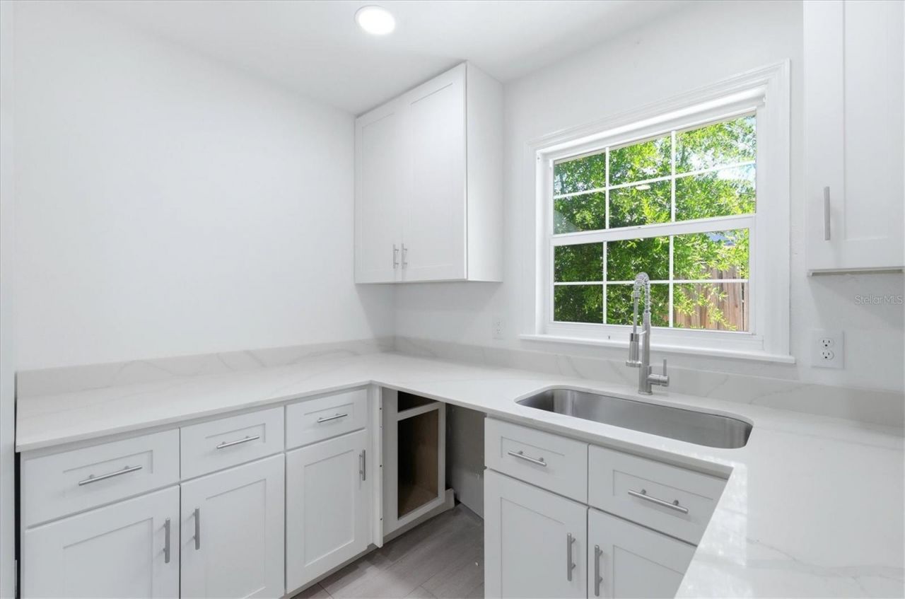 2901 Poplar Street , Sarasota, FL 34237 Photo