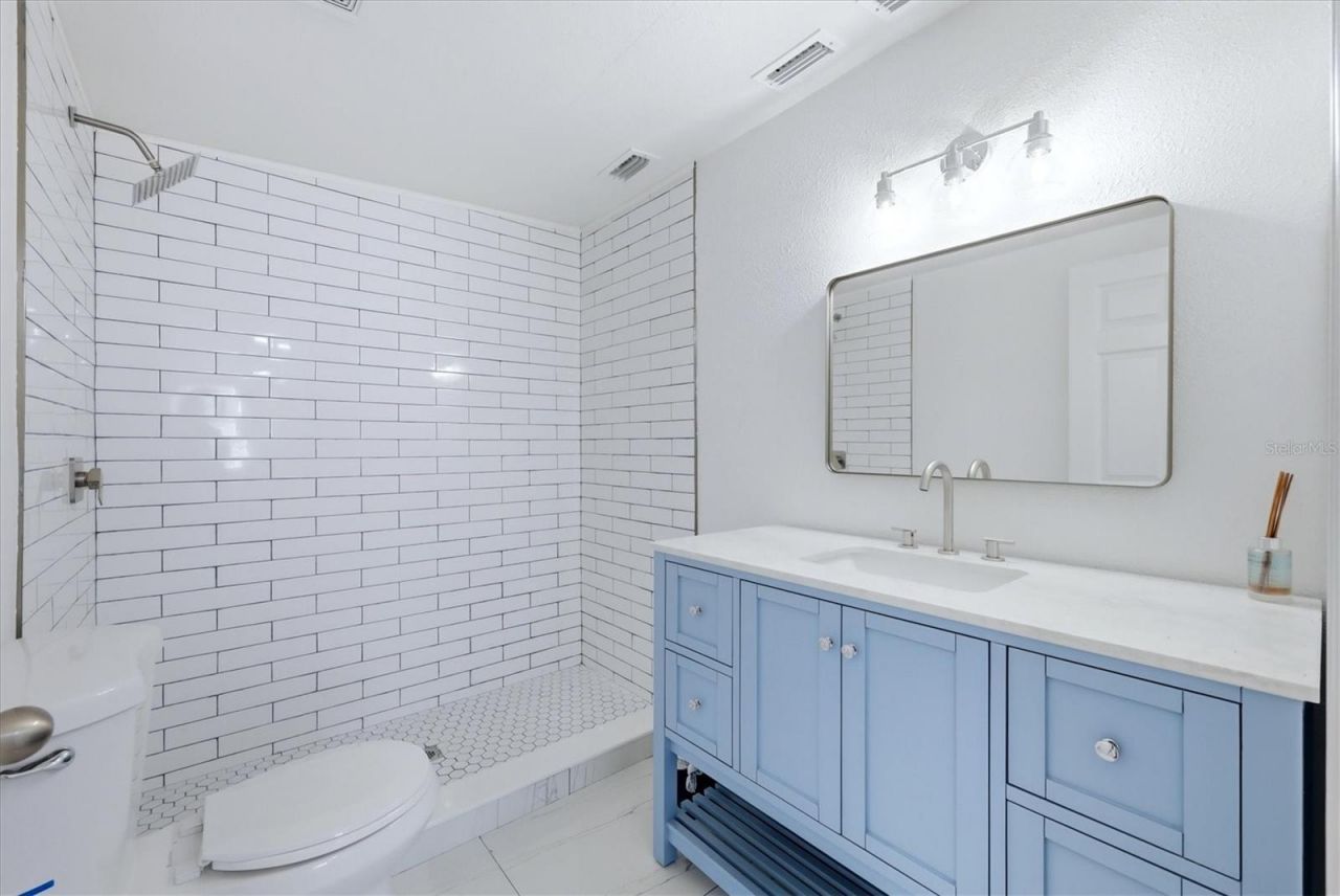 2901 Poplar Street , Sarasota, FL 34237 Photo