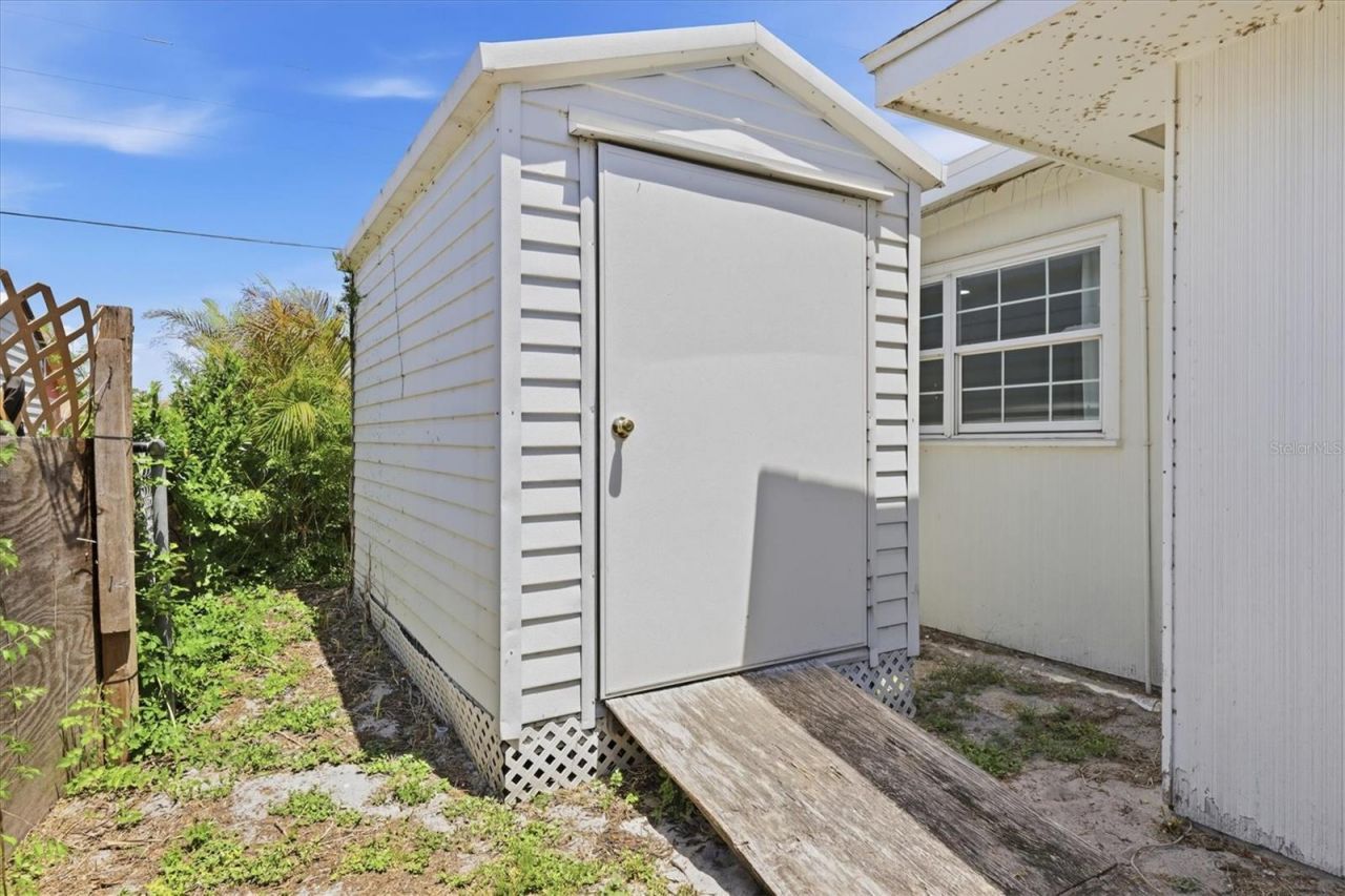 2901 Poplar Street , Sarasota, FL 34237 Photo