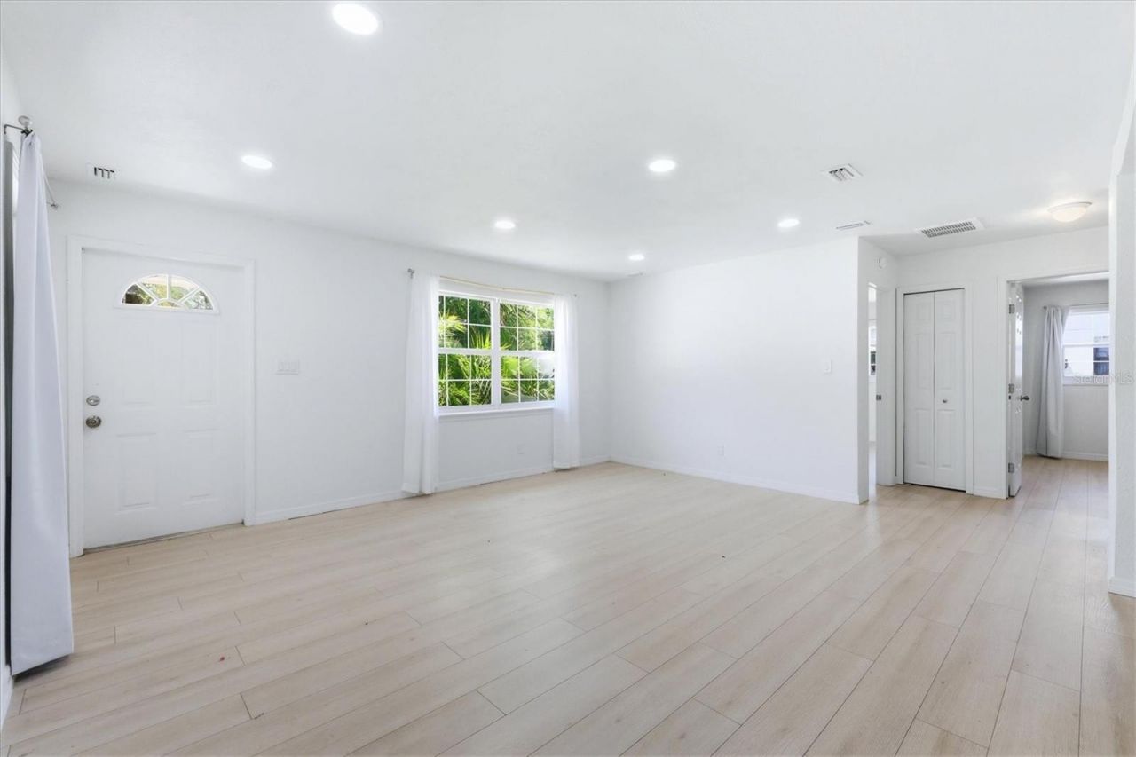 2901 Poplar Street , Sarasota, FL 34237 Photo