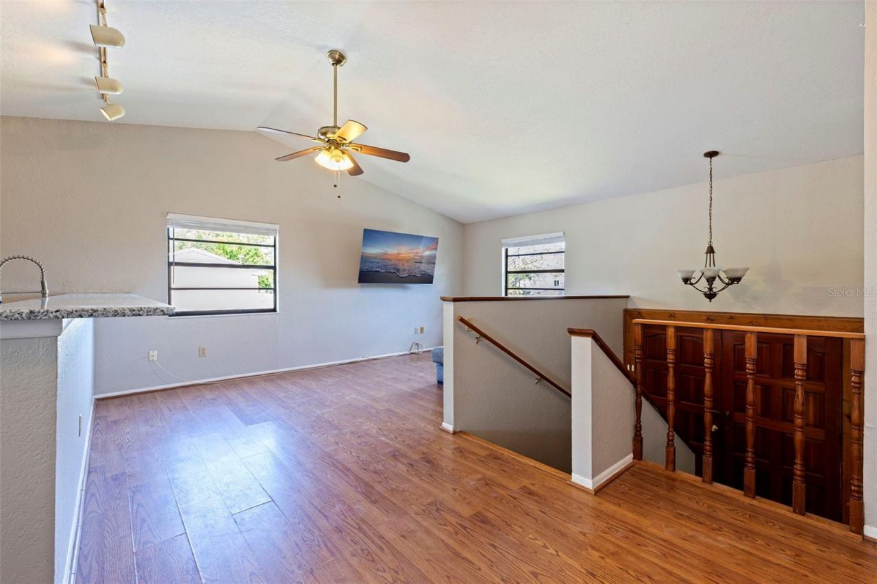 334 Crosswinds Drive, Palm Harbor, FL 34683 Photo