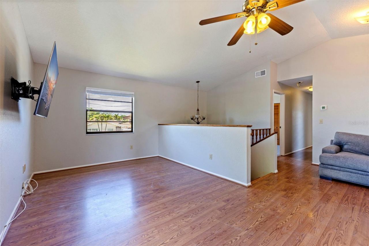 334 Crosswinds Drive, Palm Harbor, FL 34683 Photo