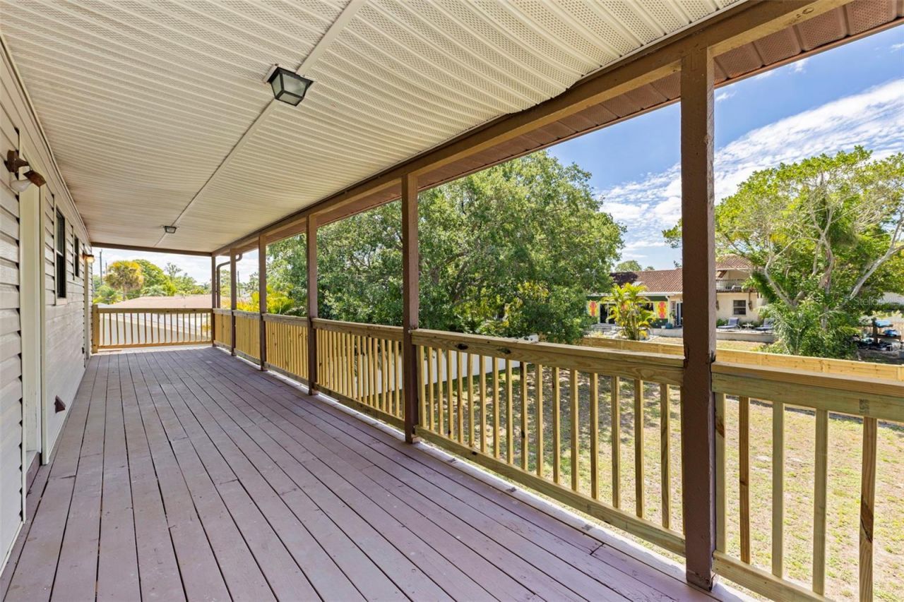 334 Crosswinds Drive, Palm Harbor, FL 34683 Photo