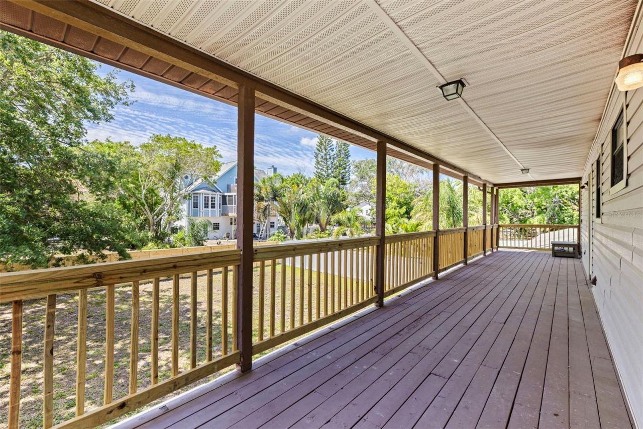 334 Crosswinds Drive, Palm Harbor, FL 34683 Photo