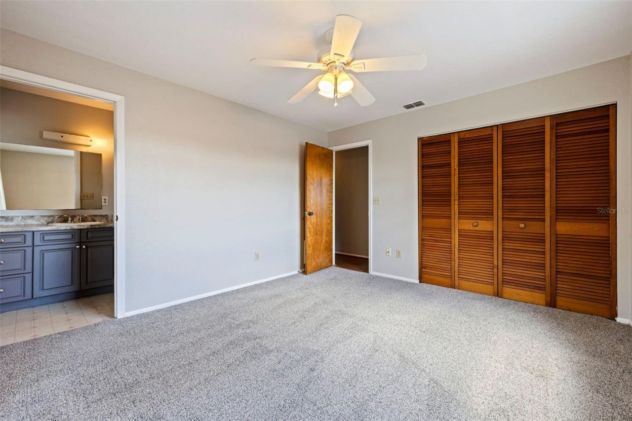 334 Crosswinds Drive, Palm Harbor, FL 34683 Photo