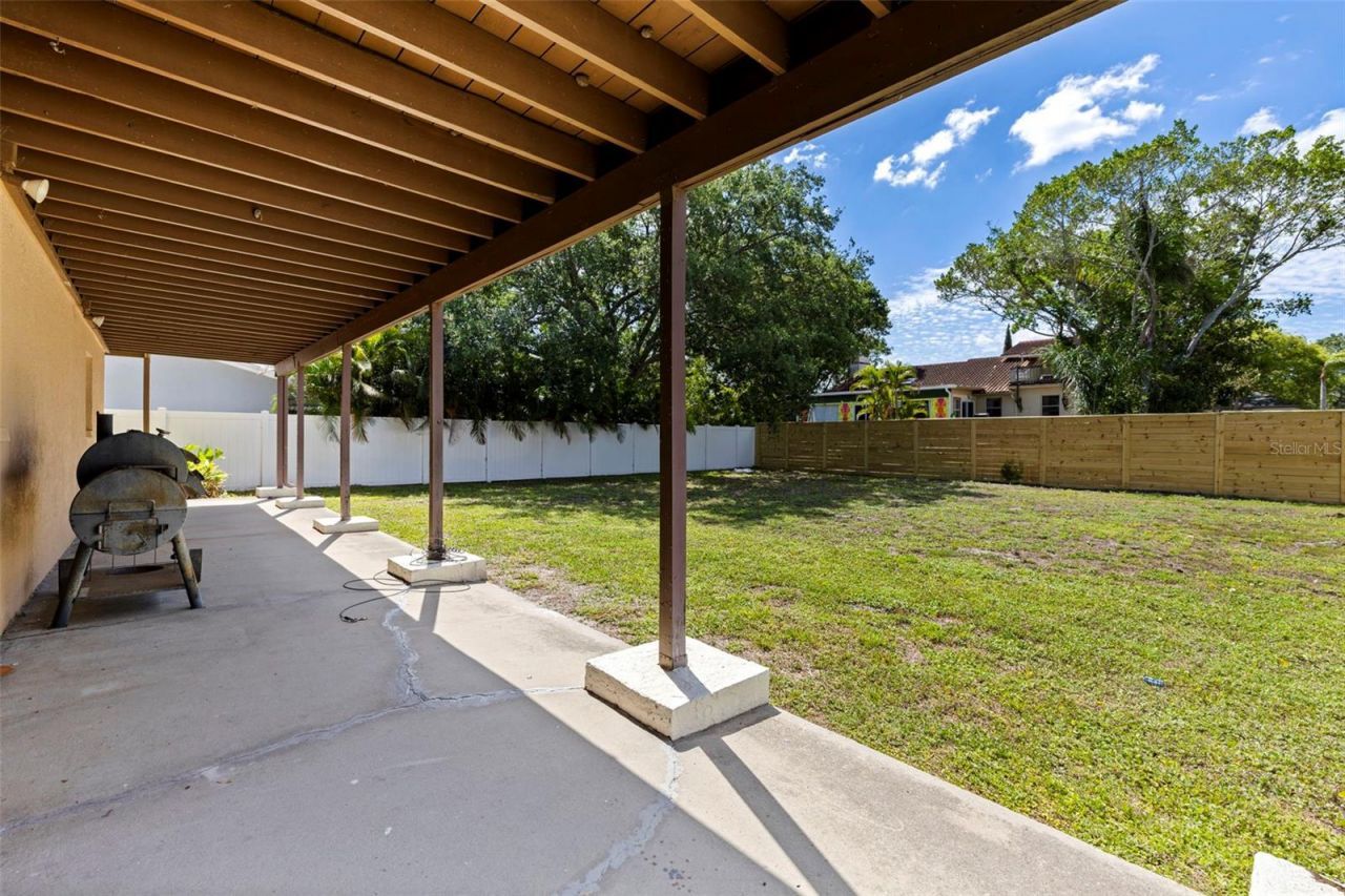 334 Crosswinds Drive, Palm Harbor, FL 34683 Photo