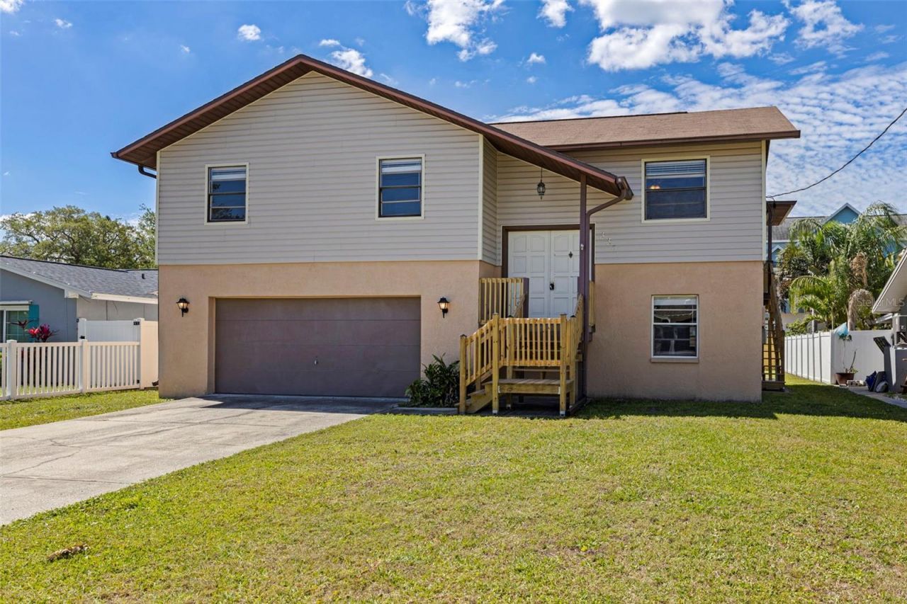 334 Crosswinds Drive, Palm Harbor, FL 34683 Photo