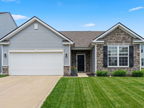 2646 Creek Bank Court, Columbus, IN 47201