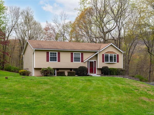 25 Boswell Road , Putnam Valley, NY 10579