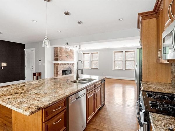 319 N Taylor Avenue , Unit C, St Louis, MO 63108