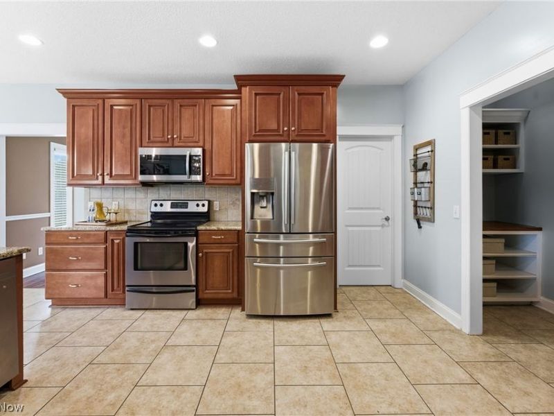 8888 Scotsbury Street NW, Massillon, OH 44646 Photo 15