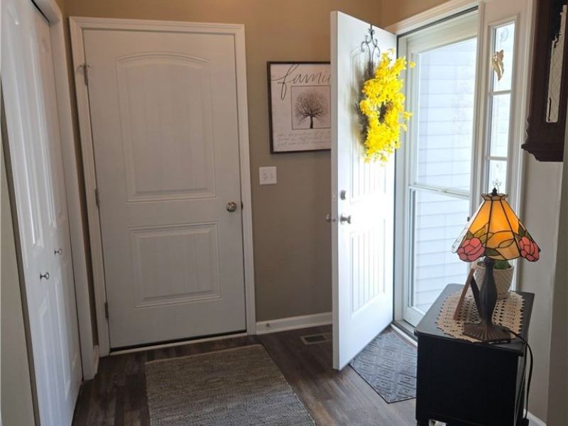 413 Deer Crossing, Elyria, OH 44035 Photo 4