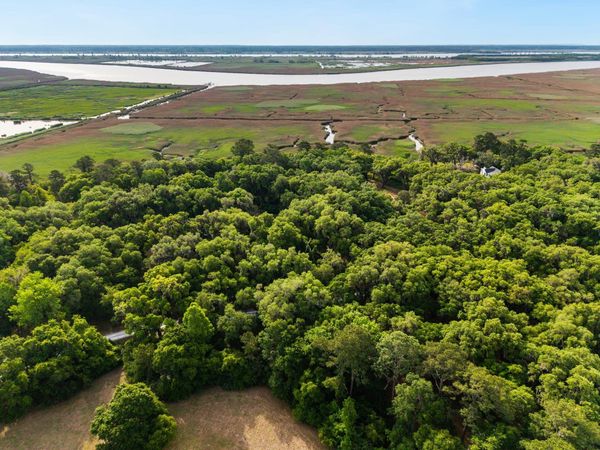 681 Grand Oak Dr. , Georgetown, SC 29440