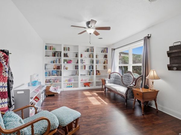 1911 DELLHAVEN DR, San Antonio, TX 78220