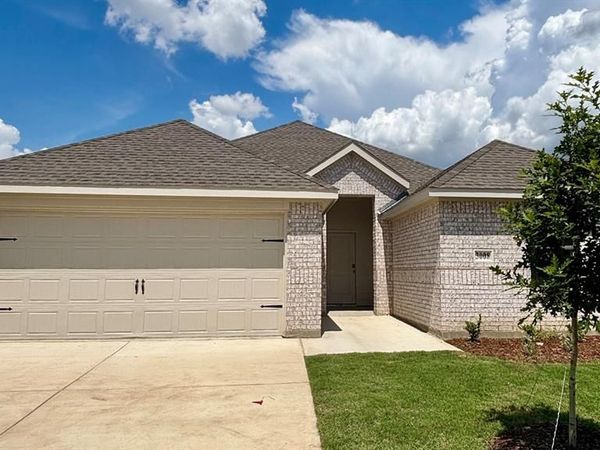 3008 Charleston Drive, Ennis, TX 75119