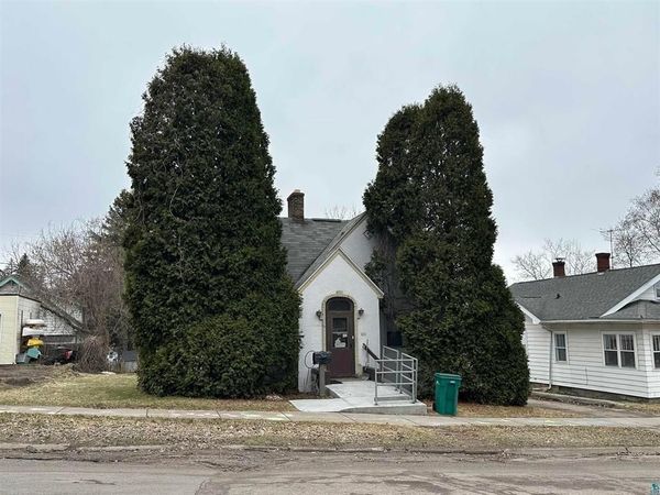 21 4th Street , Cloquet, MN 55720