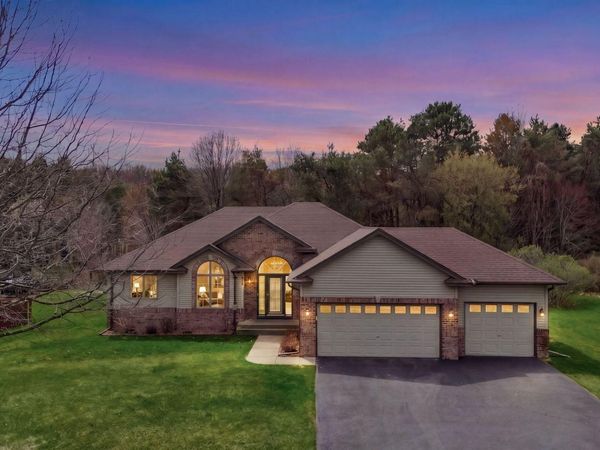 972 Kelly Street , Circle Pines, MN 55014