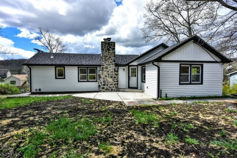 56 Lake Shore Rd E, Hardyston, NJ 07460 Main Photo