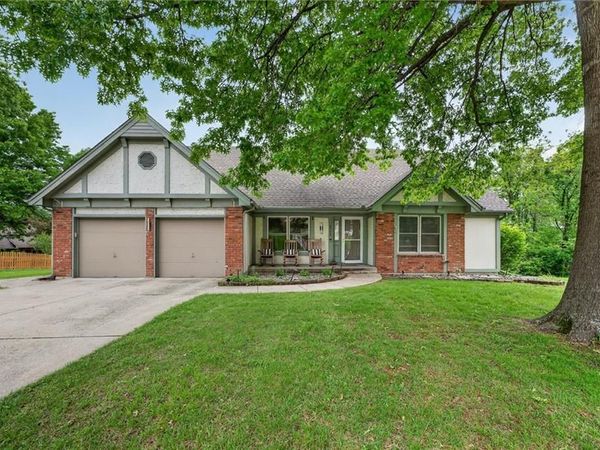 6505 N Wabash Avenue, Gladstone, MO 64118
