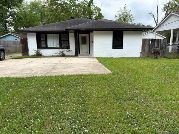 6069 Beechwood Dr, Baton Rouge, LA 70805