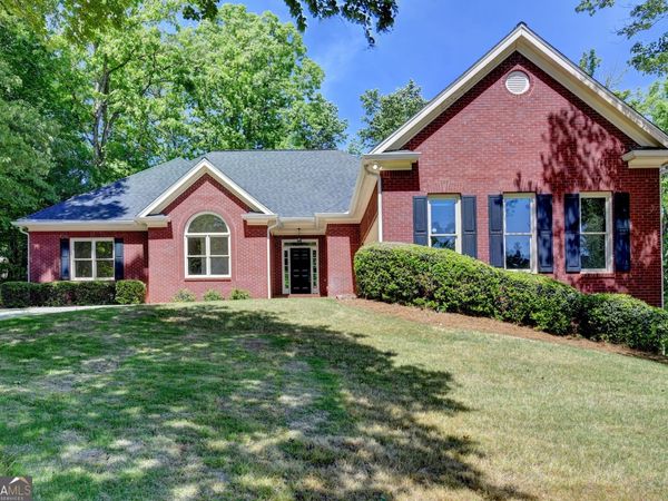 1251 Chadwick Lakes Drive, Lawrenceville, GA 30043
