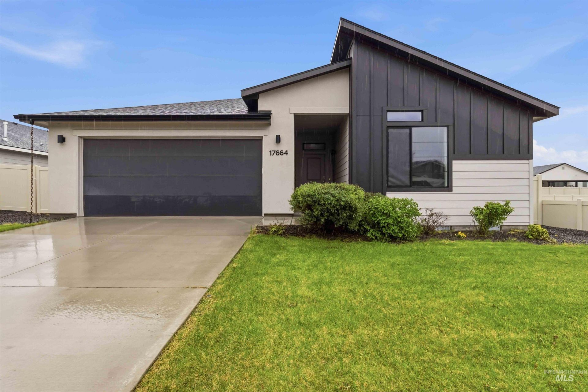 17664 N Onaway Ave. primary photo