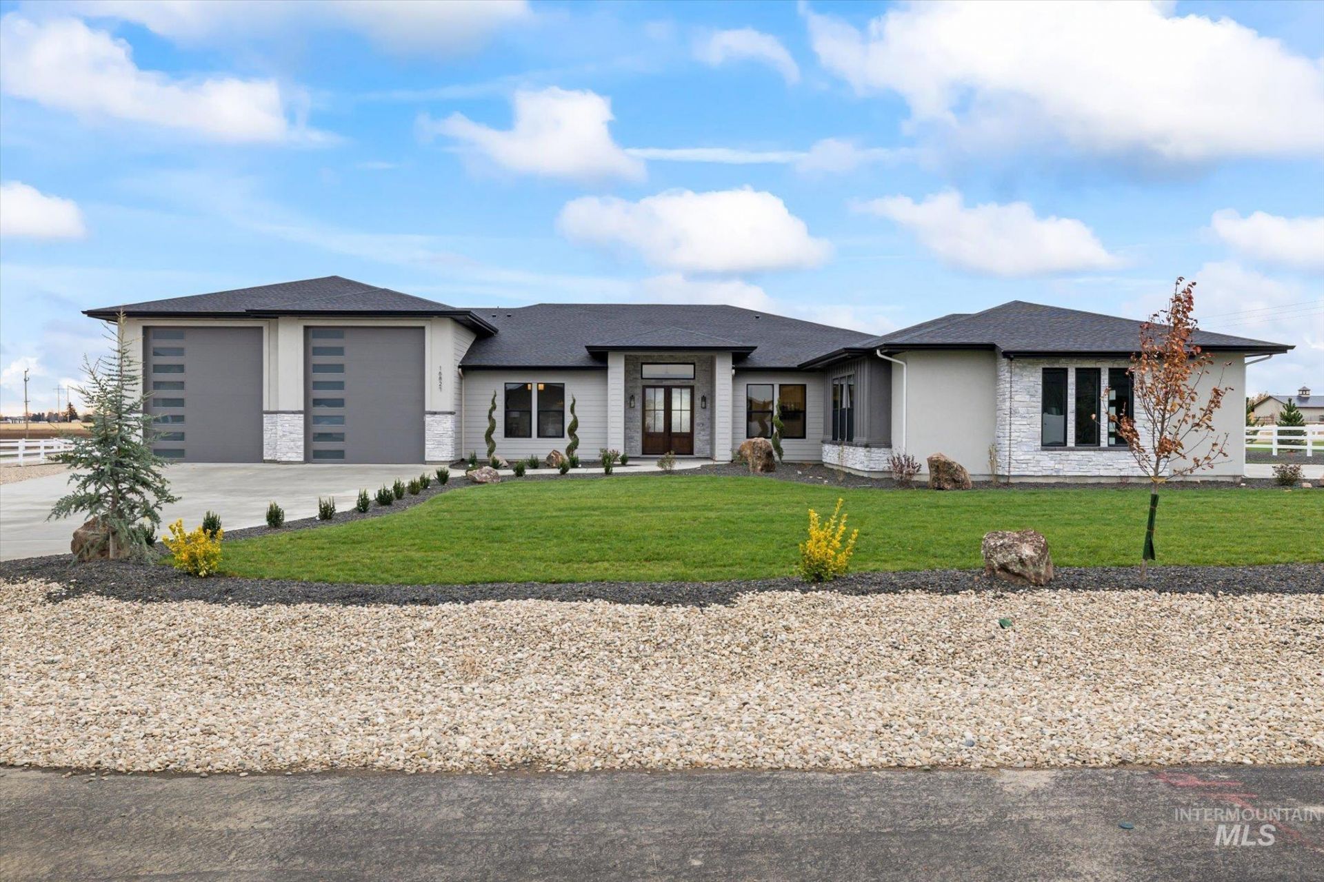 16852 Long Meadow Dr, Caldwell, ID 83607 Main Photo