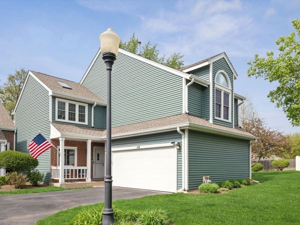 118 S Atherton Court , Bloomingdale, IL 60108