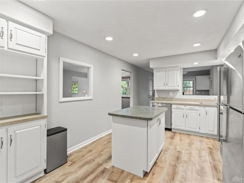 1108 Pepper Hill Drive, Dayton, OH 45429 Photo 6