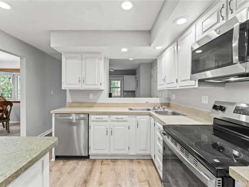 1108 Pepper Hill Drive, Dayton, OH 45429 Photo 8