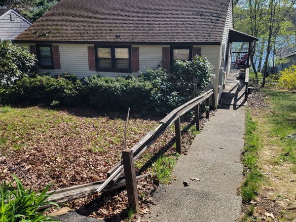 22 Ridgewood, East Haddam, CT 06415