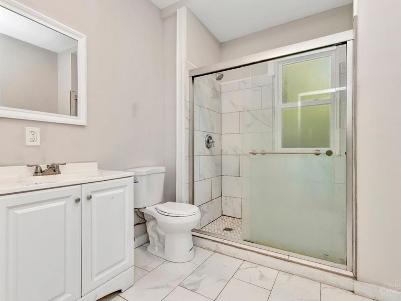 3673 Vine Street, Cincinnati, OH 45220 Photo 17