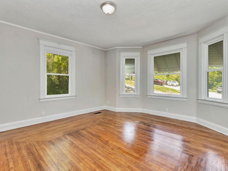 3673 Vine Street, Cincinnati, OH 45220 Photo 9