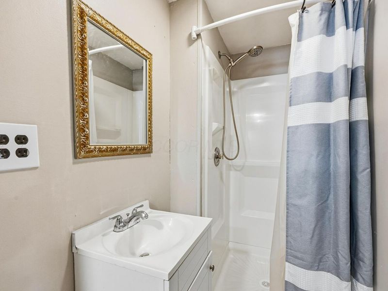 353 N Union Street, Delaware, OH 43015 Photo 21