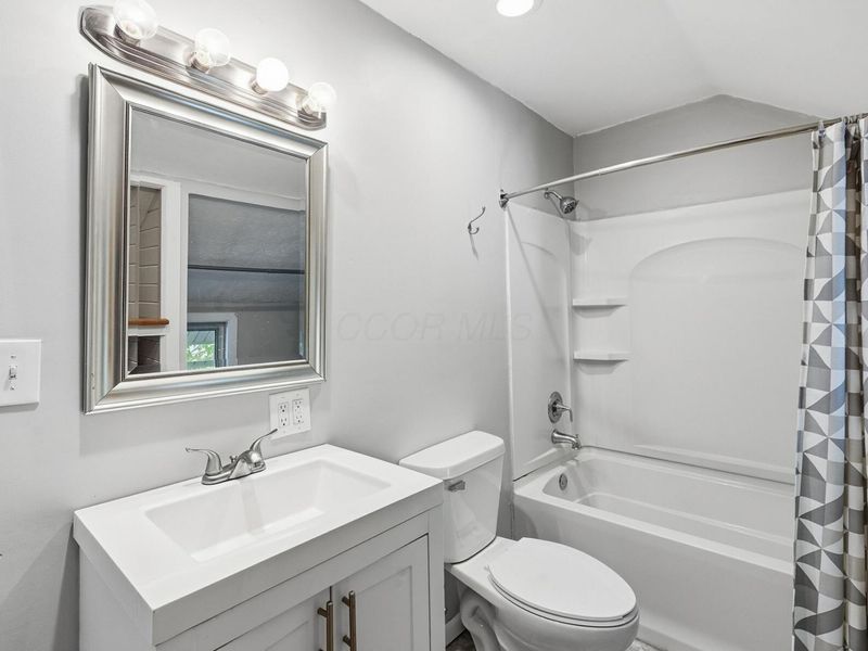 353 N Union Street, Delaware, OH 43015 Photo 28