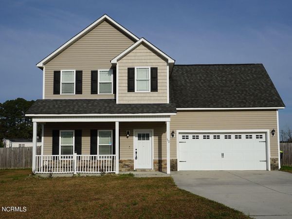 112 High Cottage Lane , Richlands, NC 28574