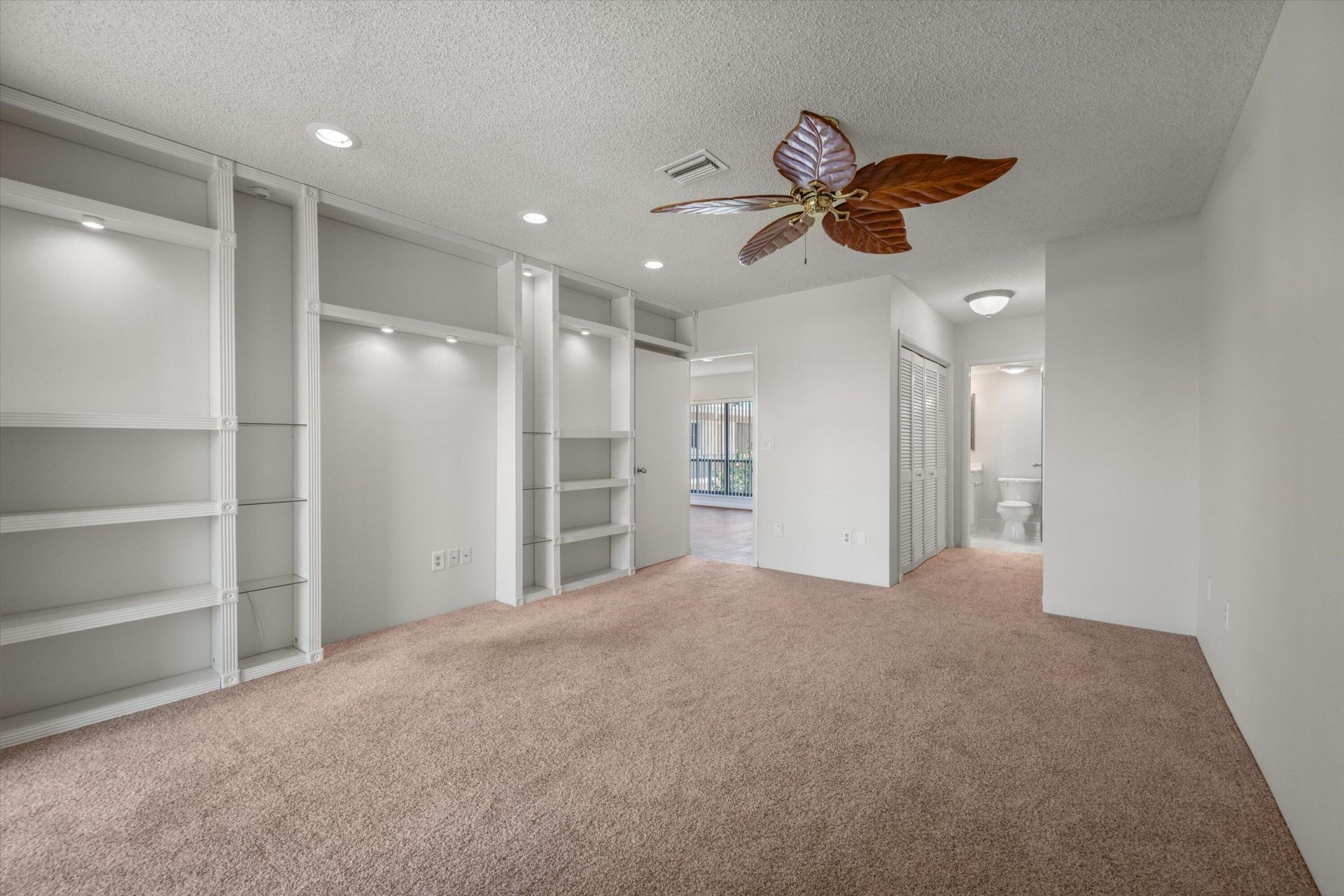 16 SE Turtle Creek Drive, Unit E, Tequesta, FL 33469 Photo