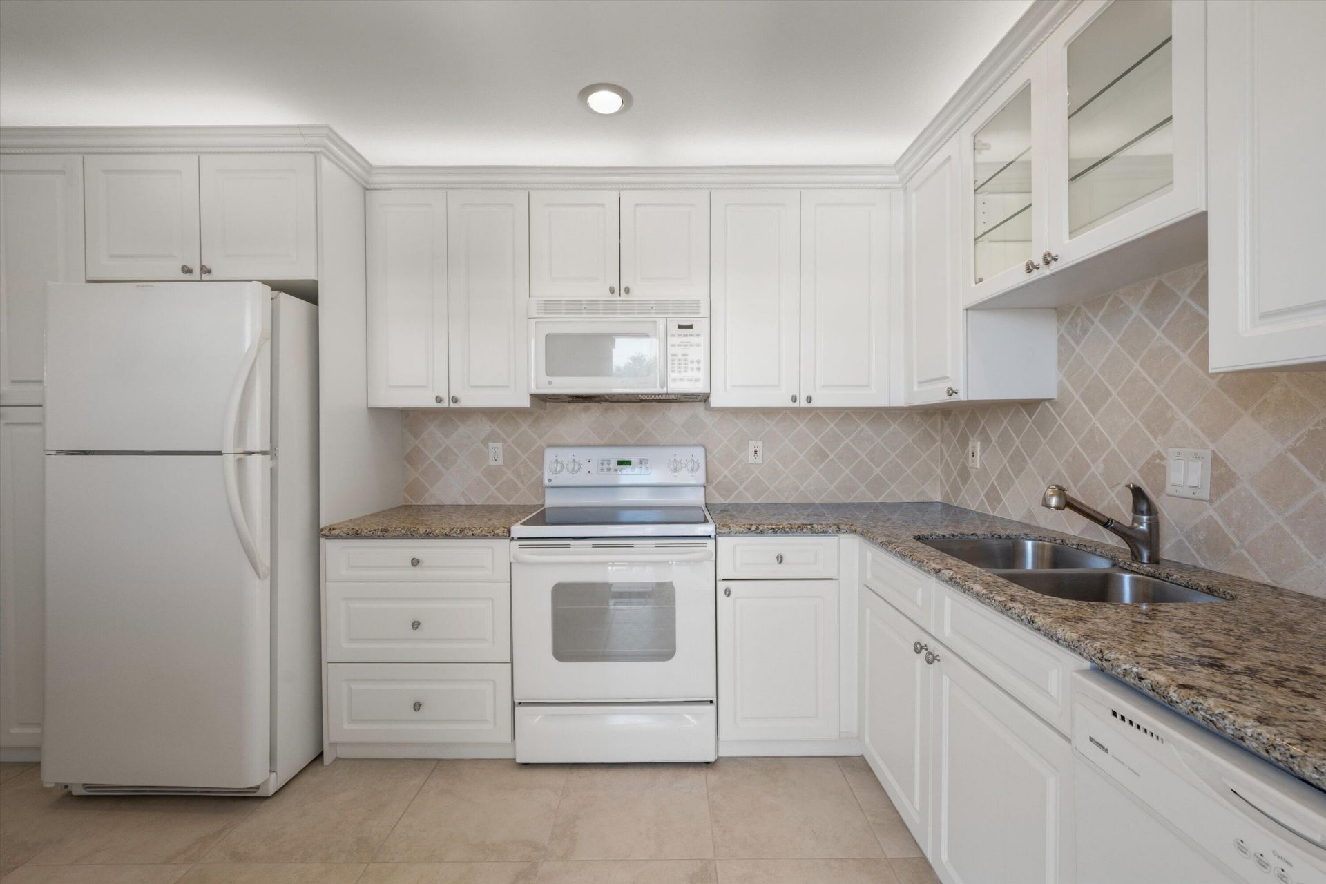16 SE Turtle Creek Drive, Unit E, Tequesta, FL 33469 Photo