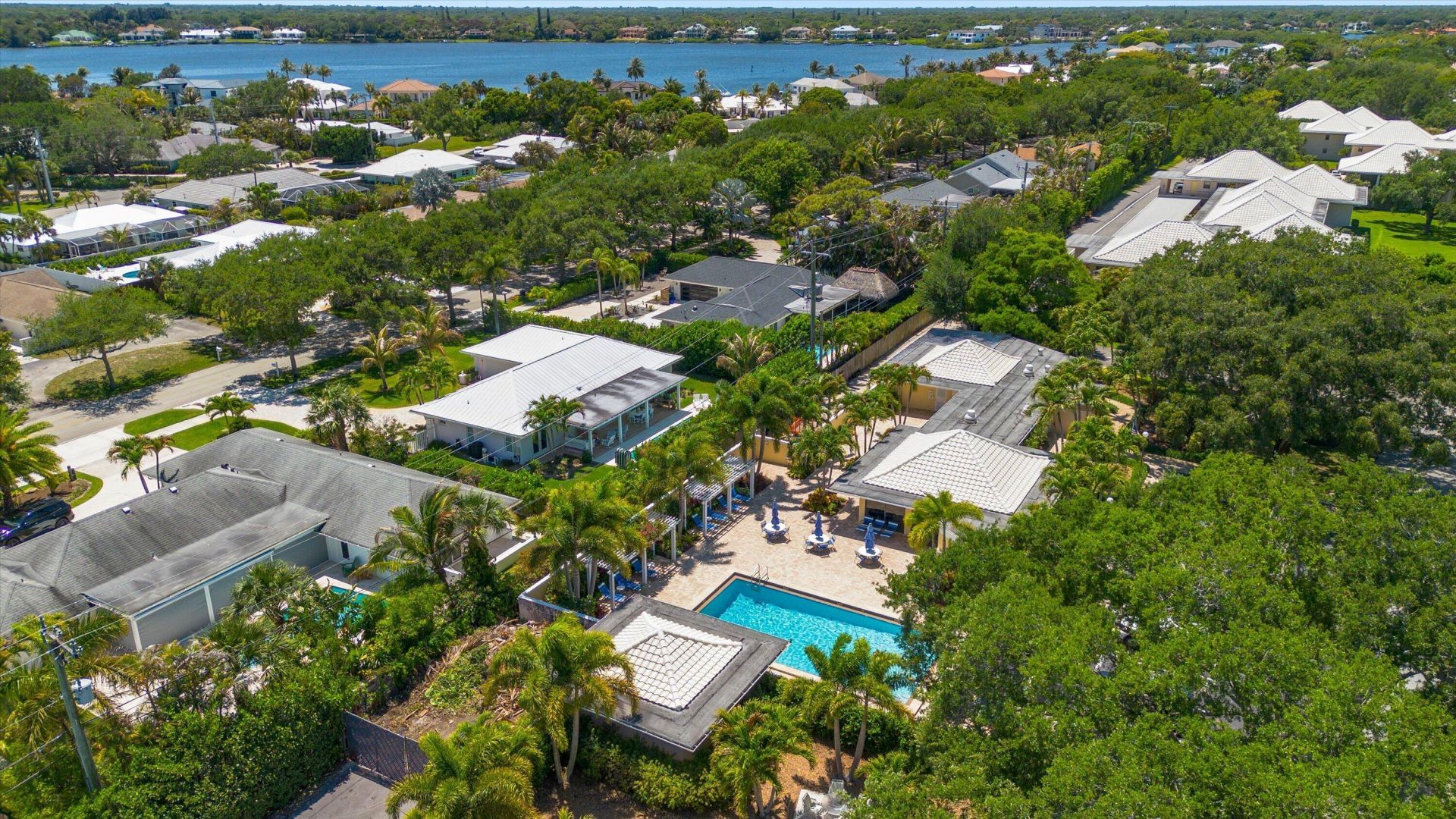 16 SE Turtle Creek Drive, Unit E, Tequesta, FL 33469 Photo