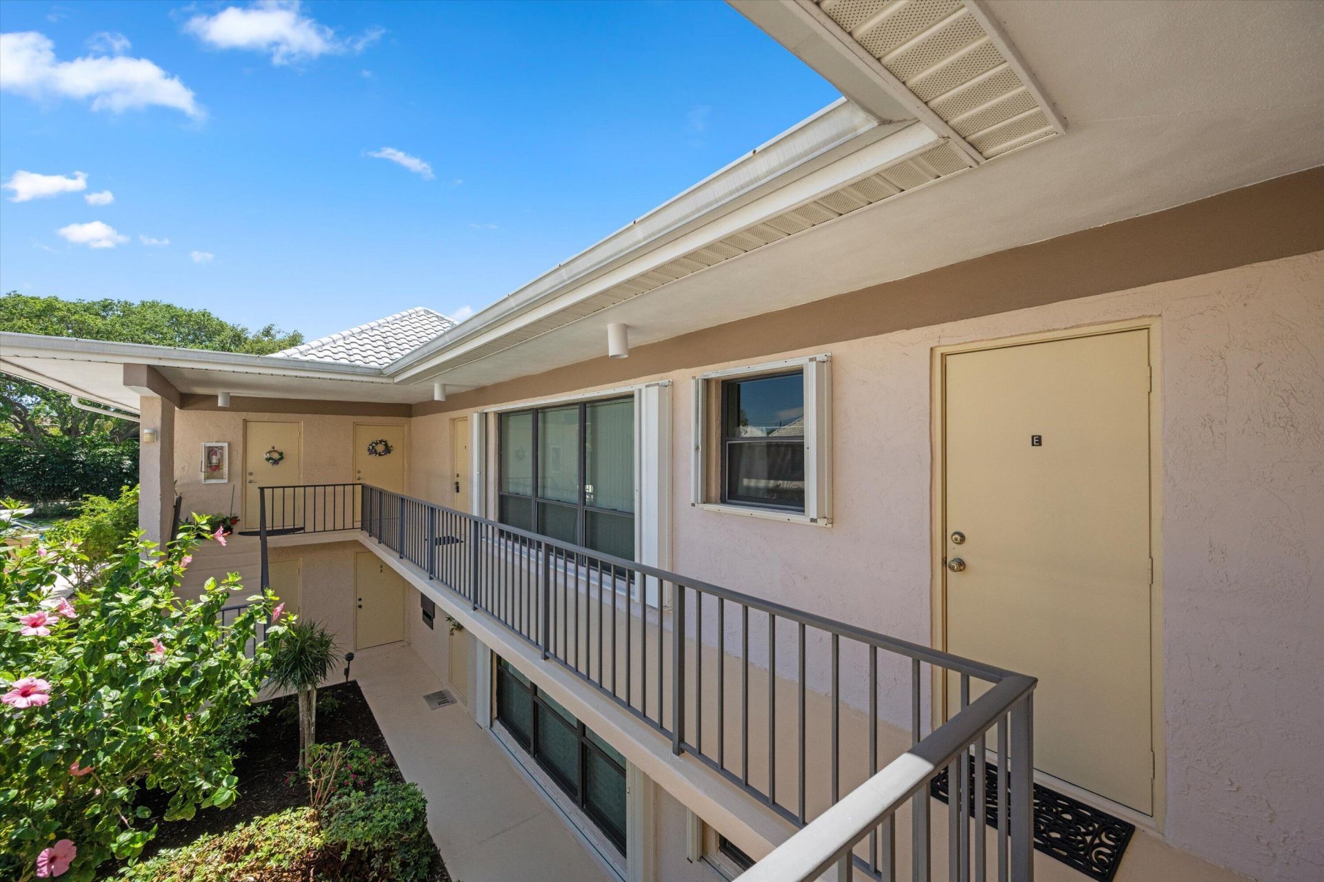 16 SE Turtle Creek Drive, Unit E, Tequesta, FL 33469 Photo