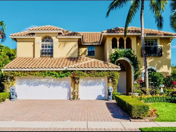 9905 Coronado Lake Drive, Boynton Beach, FL 33437