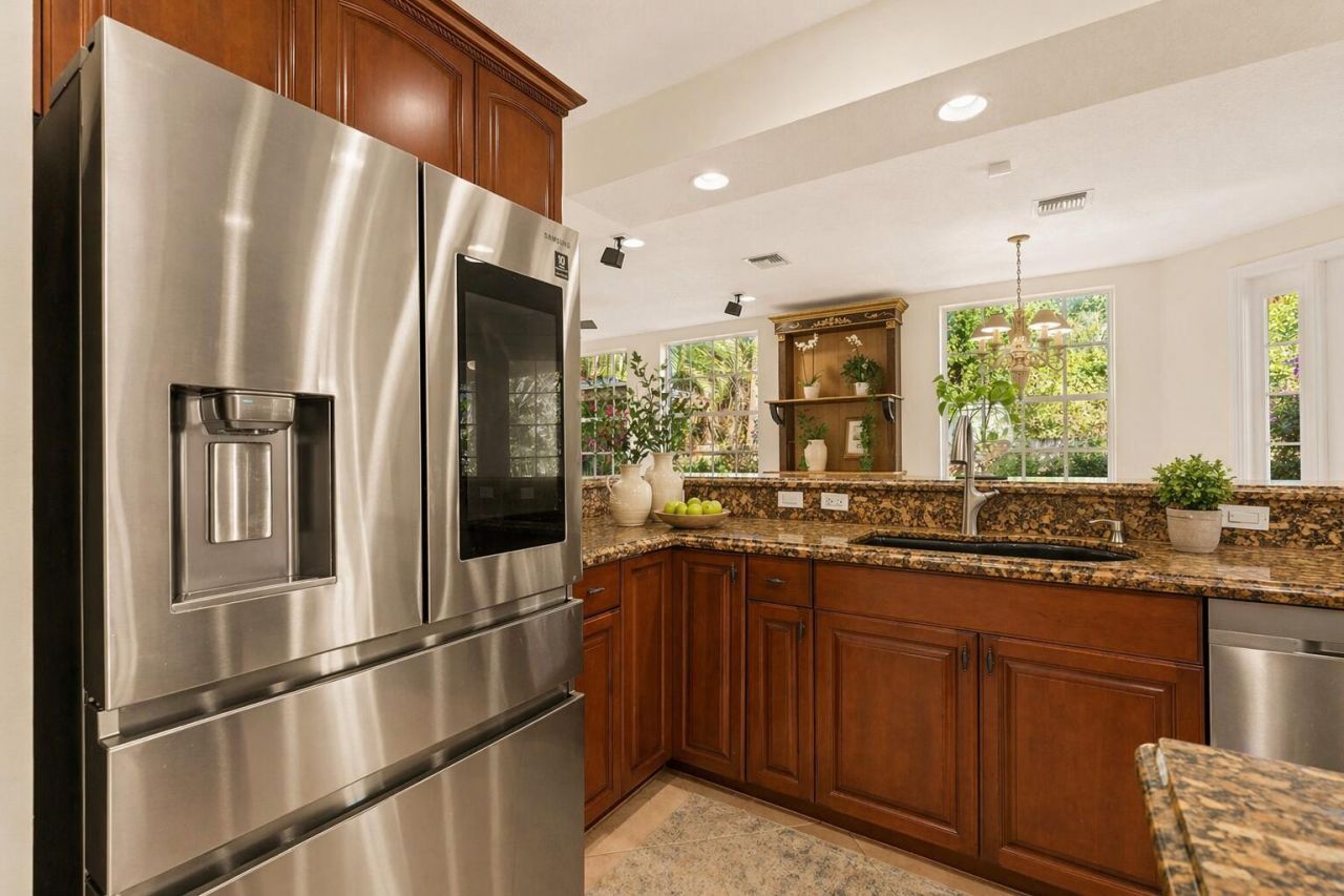 9905 Coronado Lake Drive, Boynton Beach, FL 33437 Photo