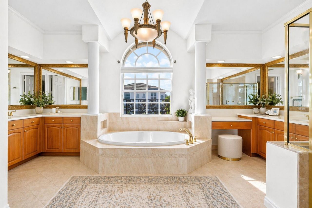 9905 Coronado Lake Drive, Boynton Beach, FL 33437 Photo